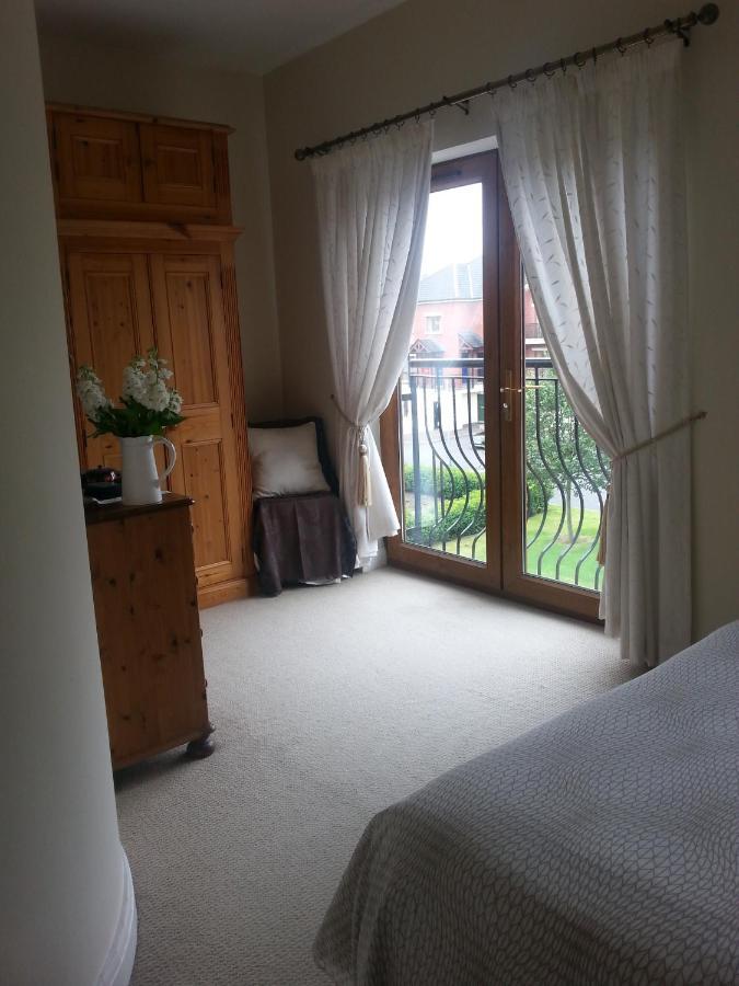 Banbridge Townhouse Apartment Luaran gambar